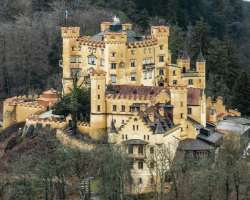 Hohenschwangau Castle is situated close to this castle which can also be visited during a trip to this castle. It is the childhood castle of Ludwig.